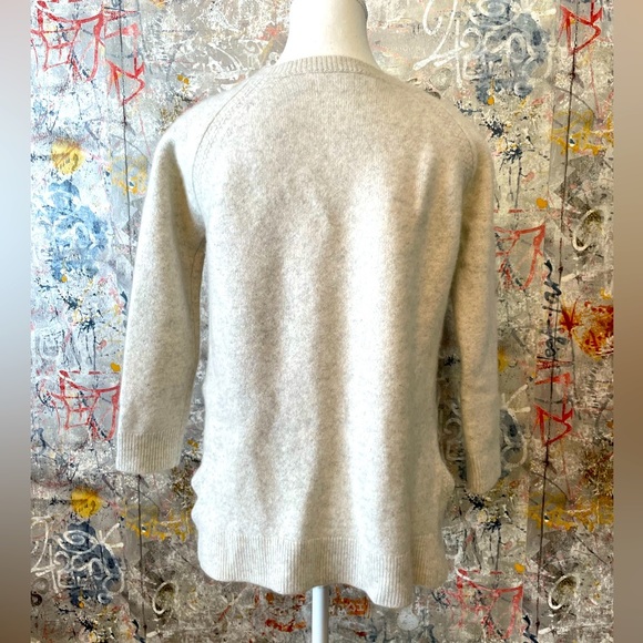 NORDSTROM COLLECTION 100% Cashmere Light Grey Sweater. Size M - Picture 3 of 9